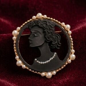 Vintage Black Cameo Brooch Gold Tone Faux Pearl Lady Silhouette Pin